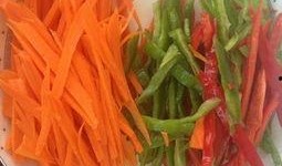 凉拌粉丝爆料怎么做视频,简单美味，轻松学会！